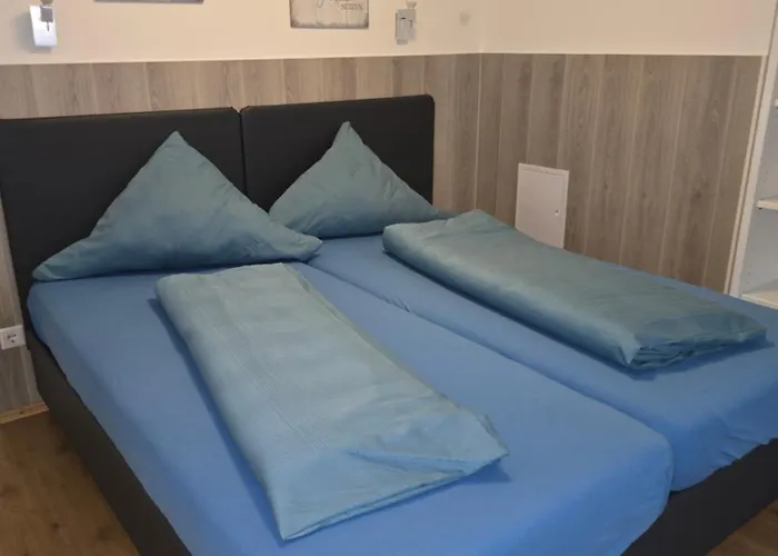 Zentrum Nauerz Apartment *